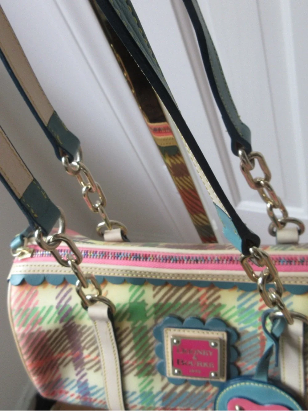 Dooney & Bourke Multicolor Plaid Barrel Bag with Pink Heart Tag - Picture 3 of 8